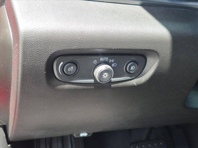 Used 2021 Chevrolet Traverse LT FWD image 10