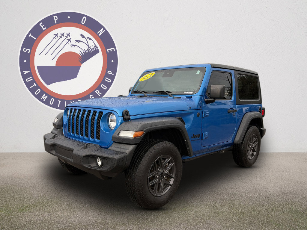 Used 2024 Jeep Wrangler Sport AWD/4WD image 2