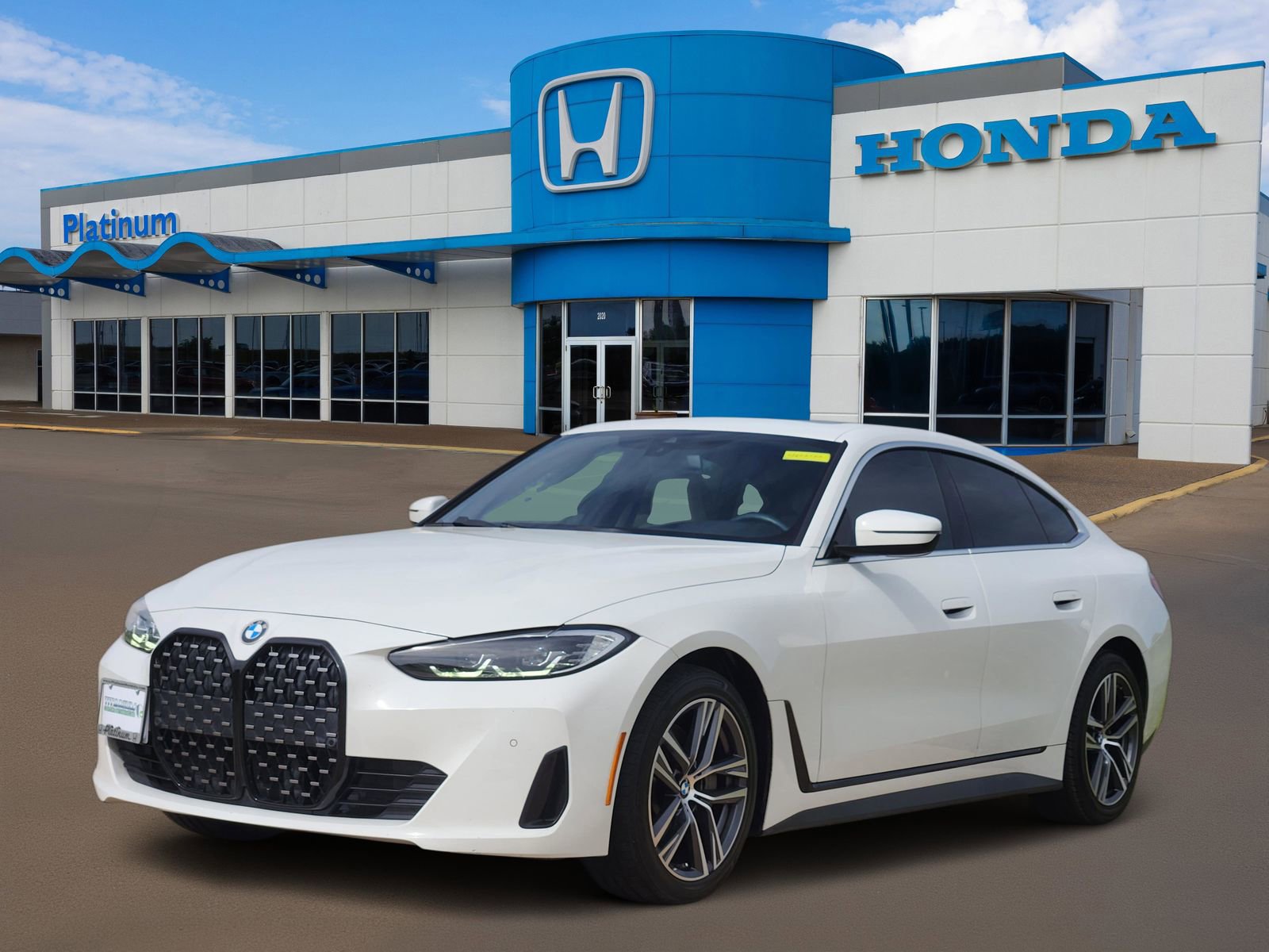 Used 2022 BMW 430i Gran Coupe w/ Premium Package RWD image 2