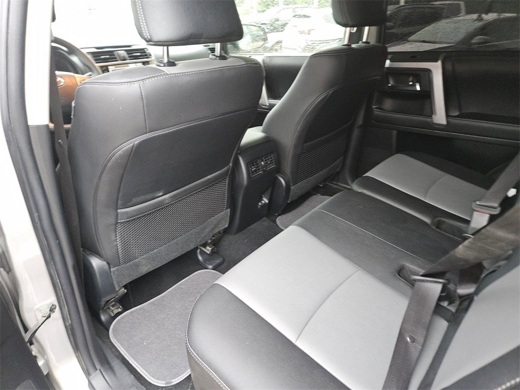 Used 2022 Toyota 4Runner SR5 Premium image 13