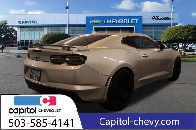 Used 2019 Chevrolet Camaro SS RWD image 3