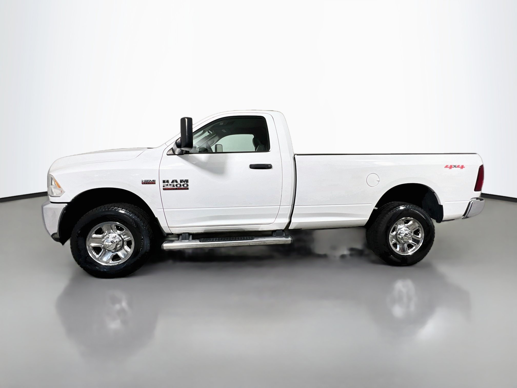 Used 2014 RAM 2500 Tradesman w/ Chrome Appearance Group AWD/4WD image 9