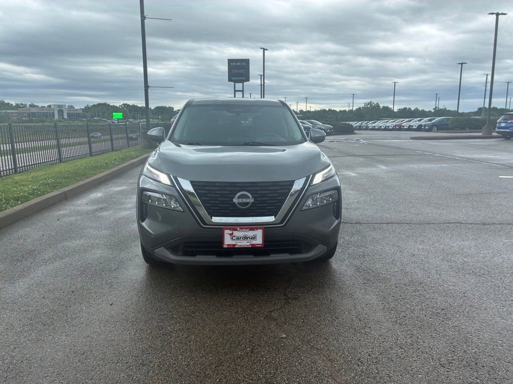 Used 2023 Nissan Rogue SV AWD/4WD image 4