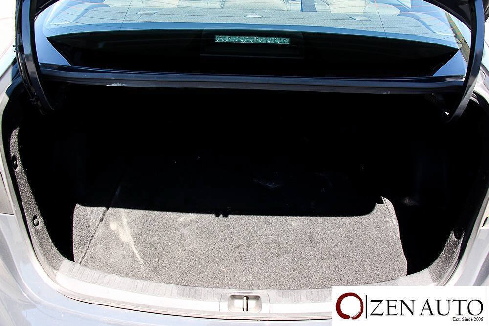 Used 2026 Toyota Corolla LE w/ LE Premium Package FWD image 21