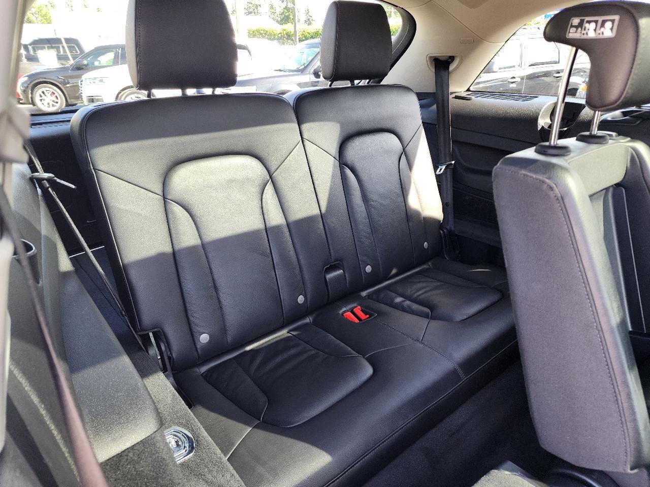 Used 2015 Audi Q7 TDI Premium Plus w/ Premium Plus Package AWD/4WD image 33