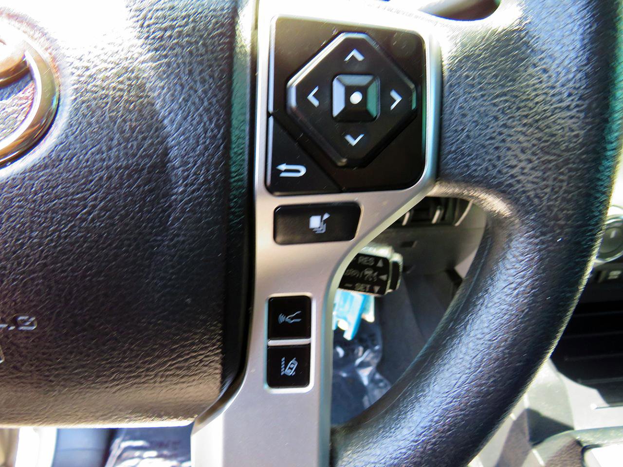 Used 2021 Toyota Tundra SR5 AWD/4WD image 28