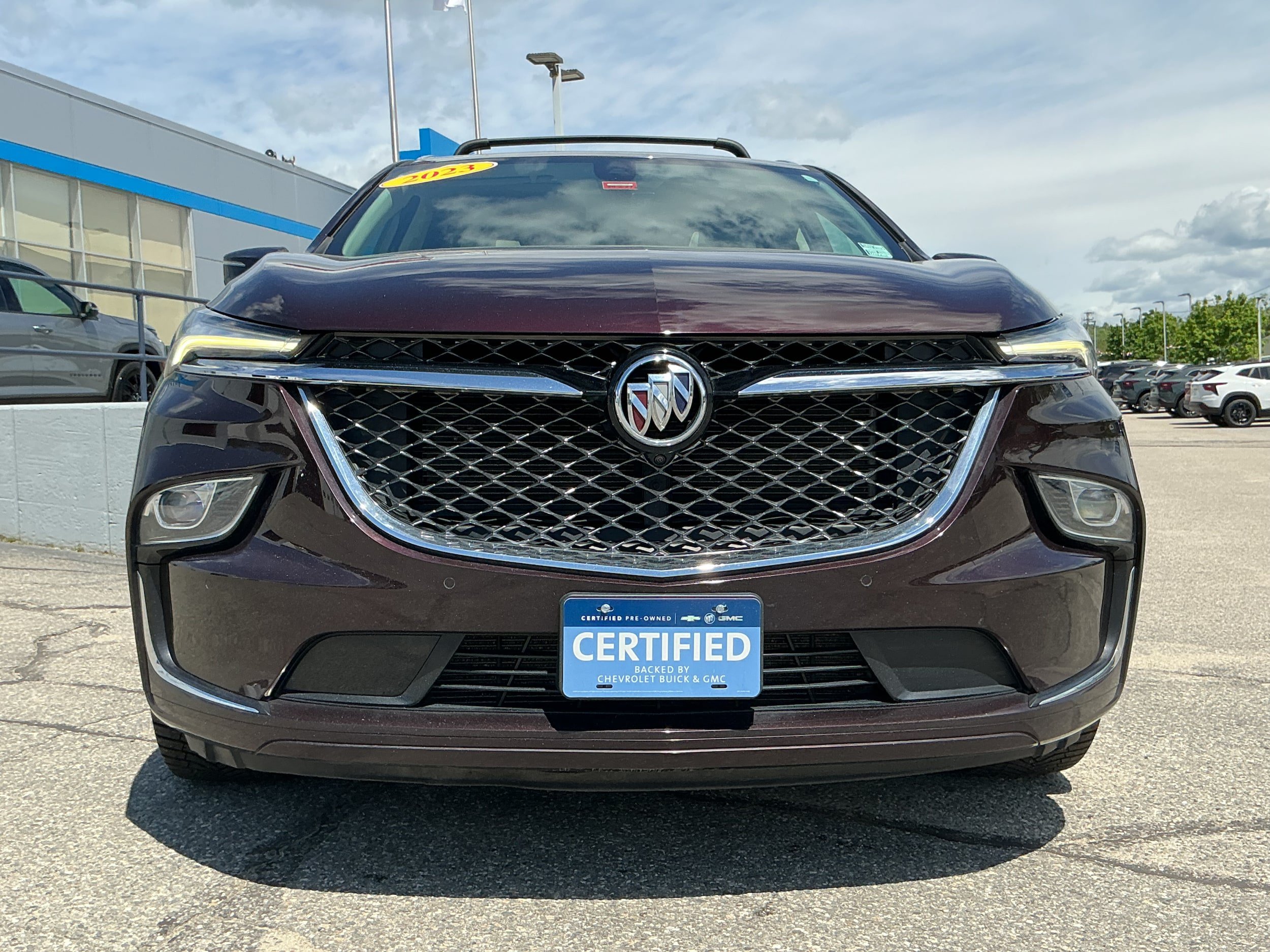 Certified 2023 Buick Enclave Avenir AWD/4WD image 3