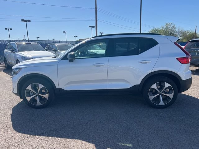 New 2026 Volvo XC40 B5 Plus w/ Climate Package AWD/4WD image 6