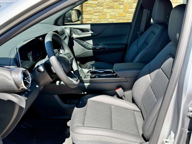 New 2026 Chevrolet Equinox LT w/ Convenience Package II image 13