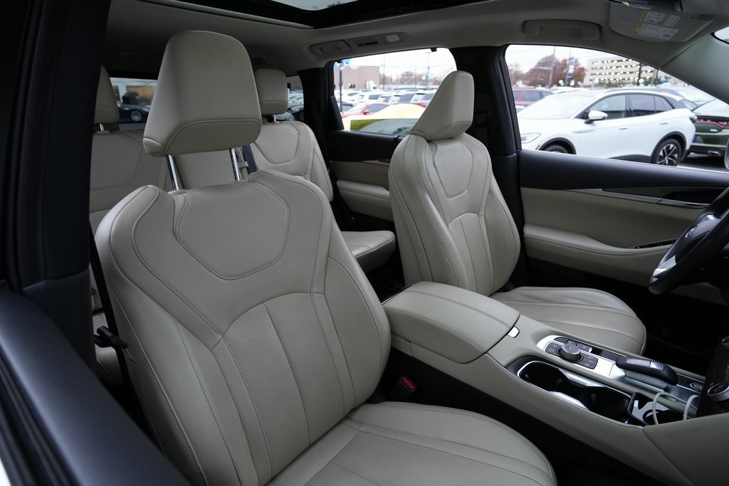 Used 2022 INFINITI QX60 Luxe w/ Cargo Package image 26
