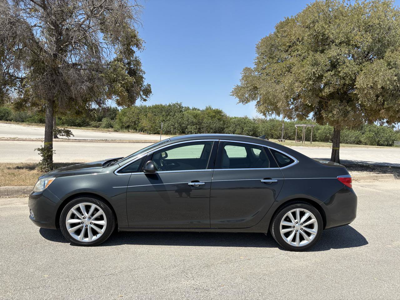 Used 2014 Buick Verano Convenience FWD image 13