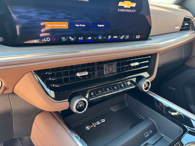 New 2026 Chevrolet Tahoe High Country w/ Sun And Tow Package AWD/4WD image 26