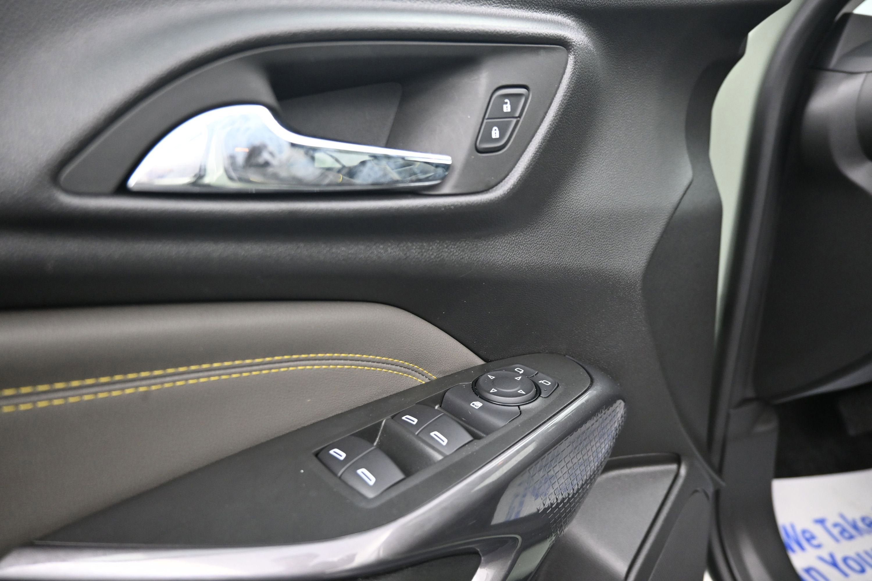 Used 2024 Chevrolet Trax ACTIV w/ Sunroof Package FWD image 21