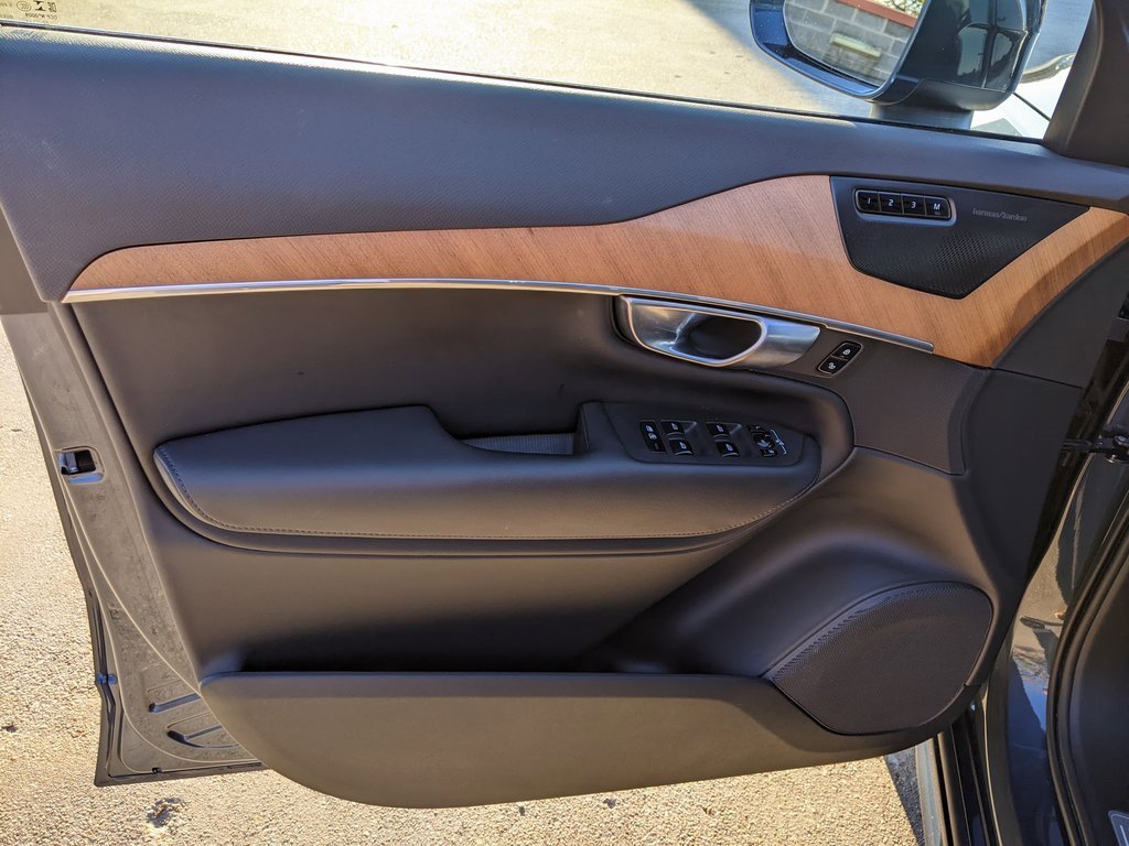 Certified 2023 Volvo XC90 B6 Plus w/ Protection Package image 9