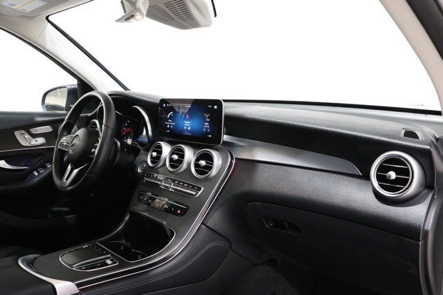 Used 2020 Mercedes-Benz GLC 300 4MATIC image 16