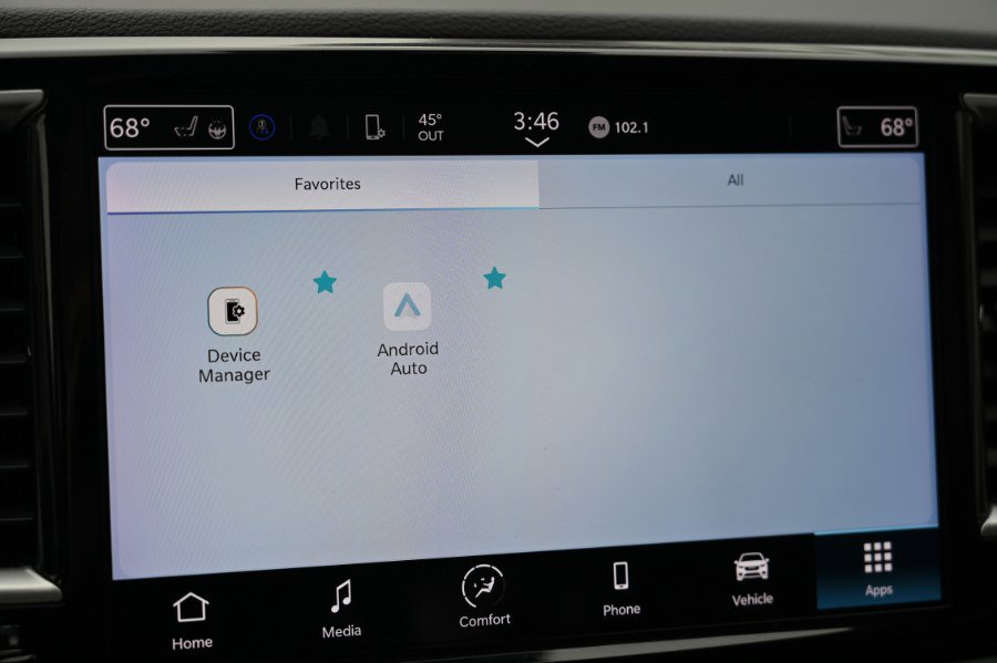 Used 2023 Chrysler Pacifica Touring-L FWD image 24