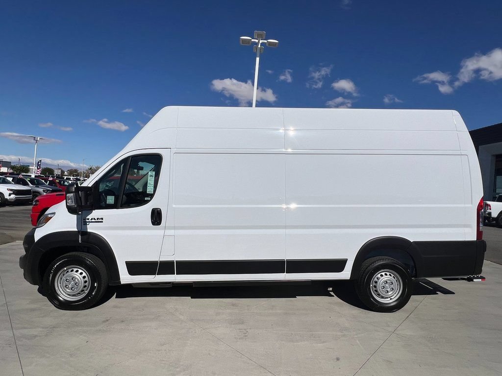 New 2024 RAM ProMaster 3500 w/ Delivery Van Package FWD image 3