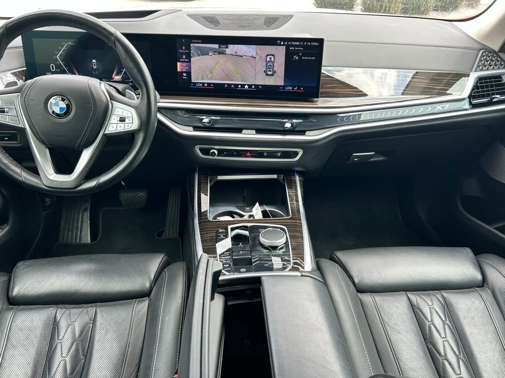 Used 2025 BMW X7 xDrive40i image 11
