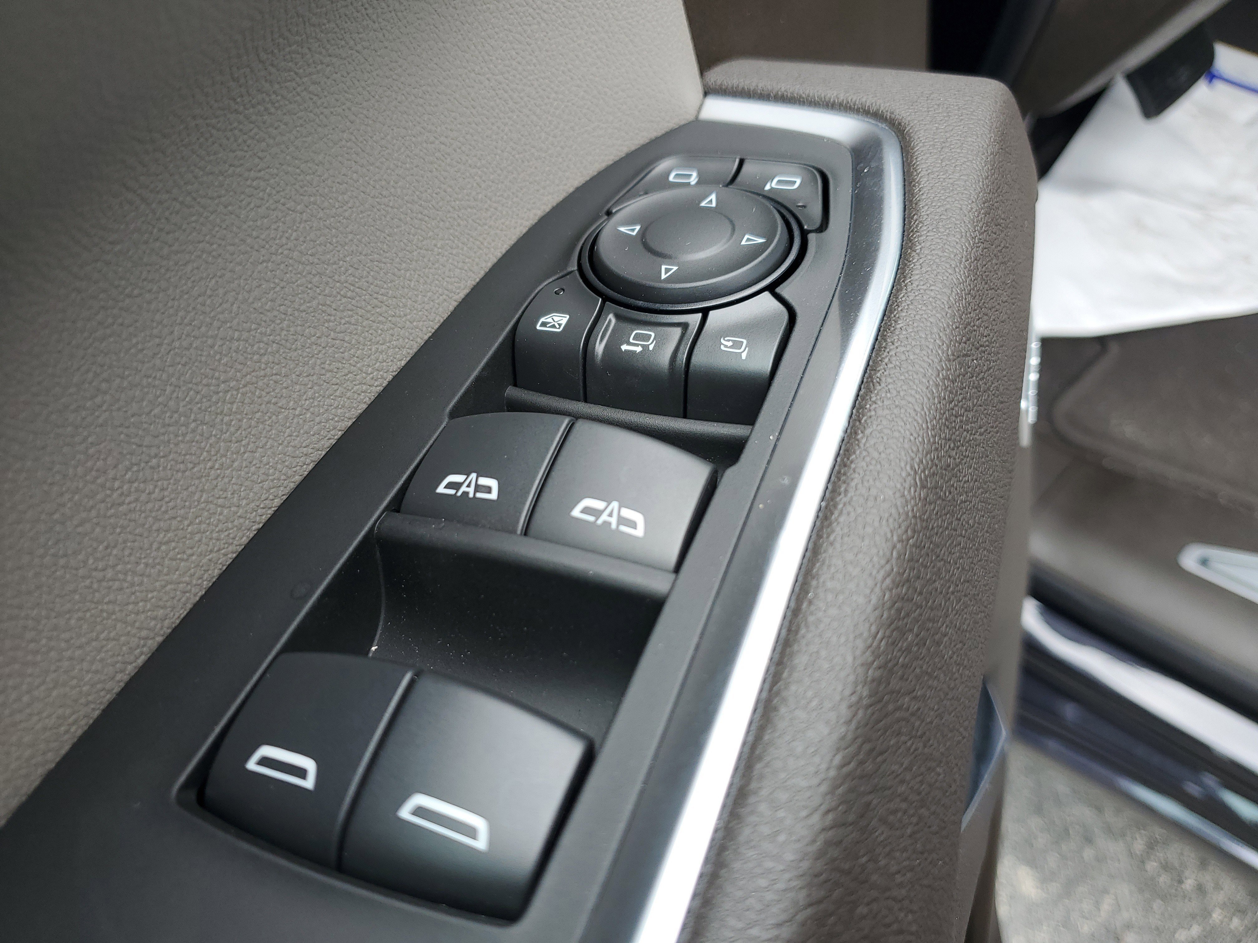 New 2025 GMC Sierra 2500 SLT w/ SLT Convenience Package image 22