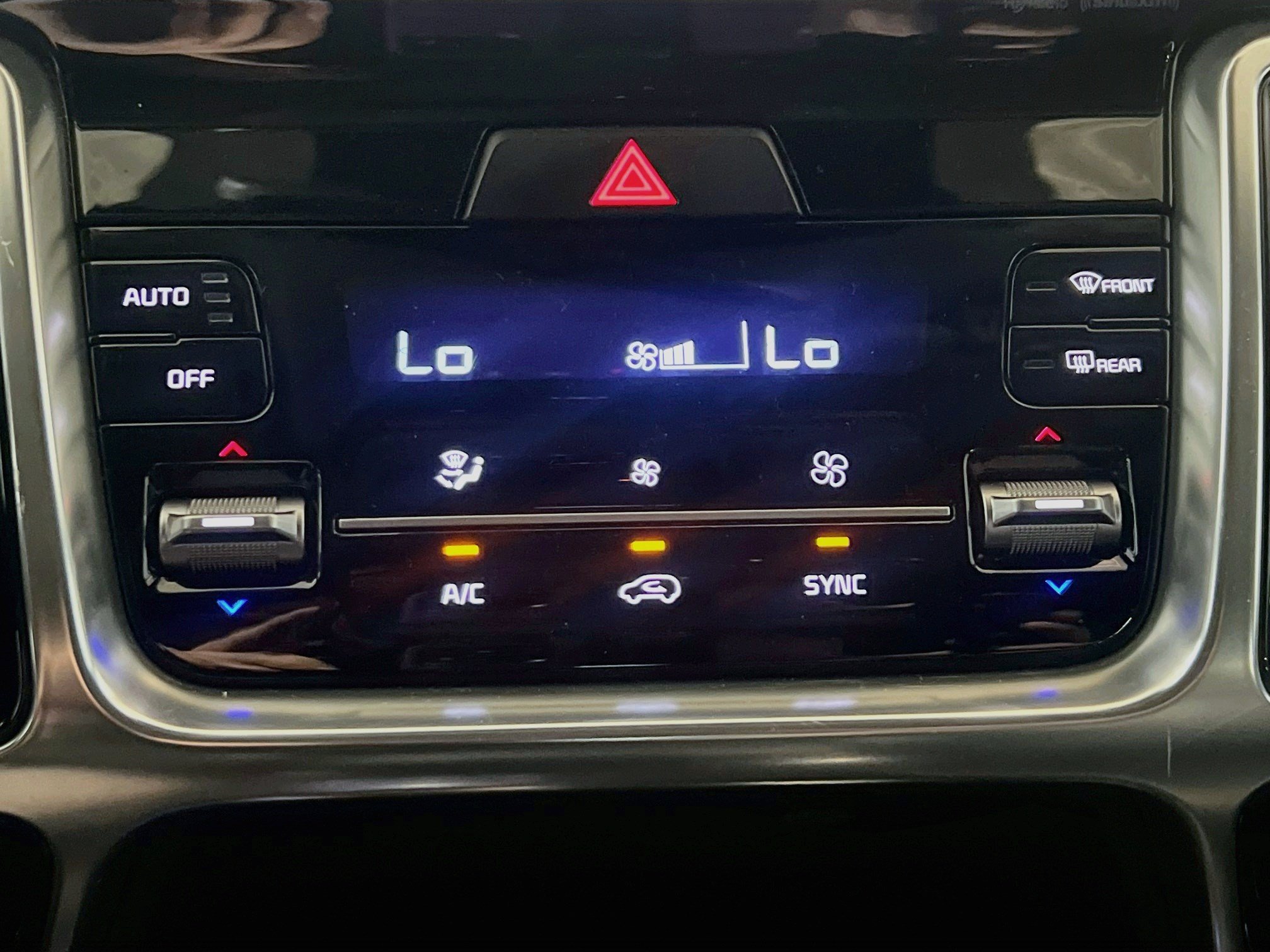 Used 2022 Kia Sorento SX AWD/4WD image 12