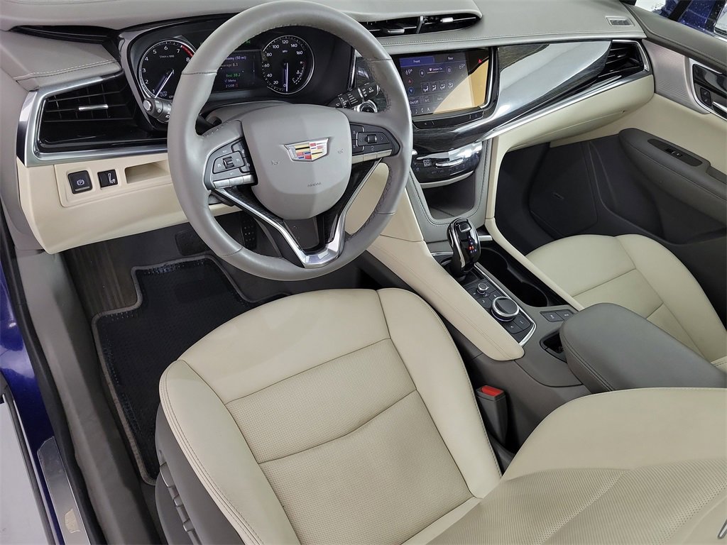Certified 2023 Cadillac XT6 Premium Luxury image 19