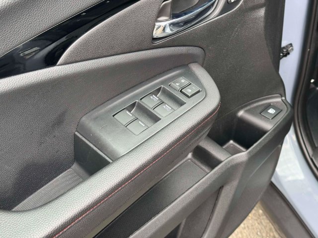 Used 2025 Honda Ridgeline Black Edition image 21