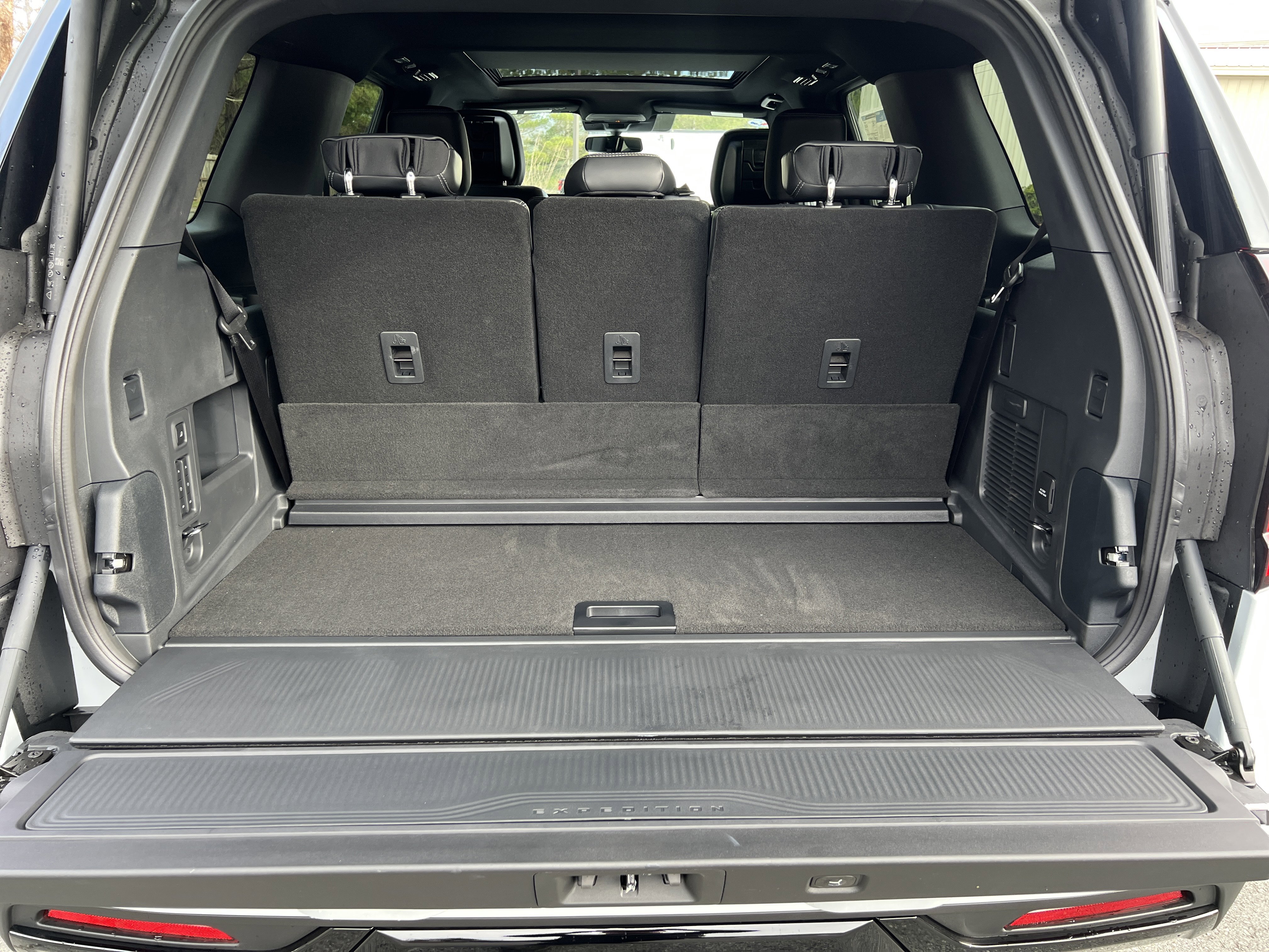 New 2026 Ford Expedition Platinum w/ Stealth Appearance Package image 25