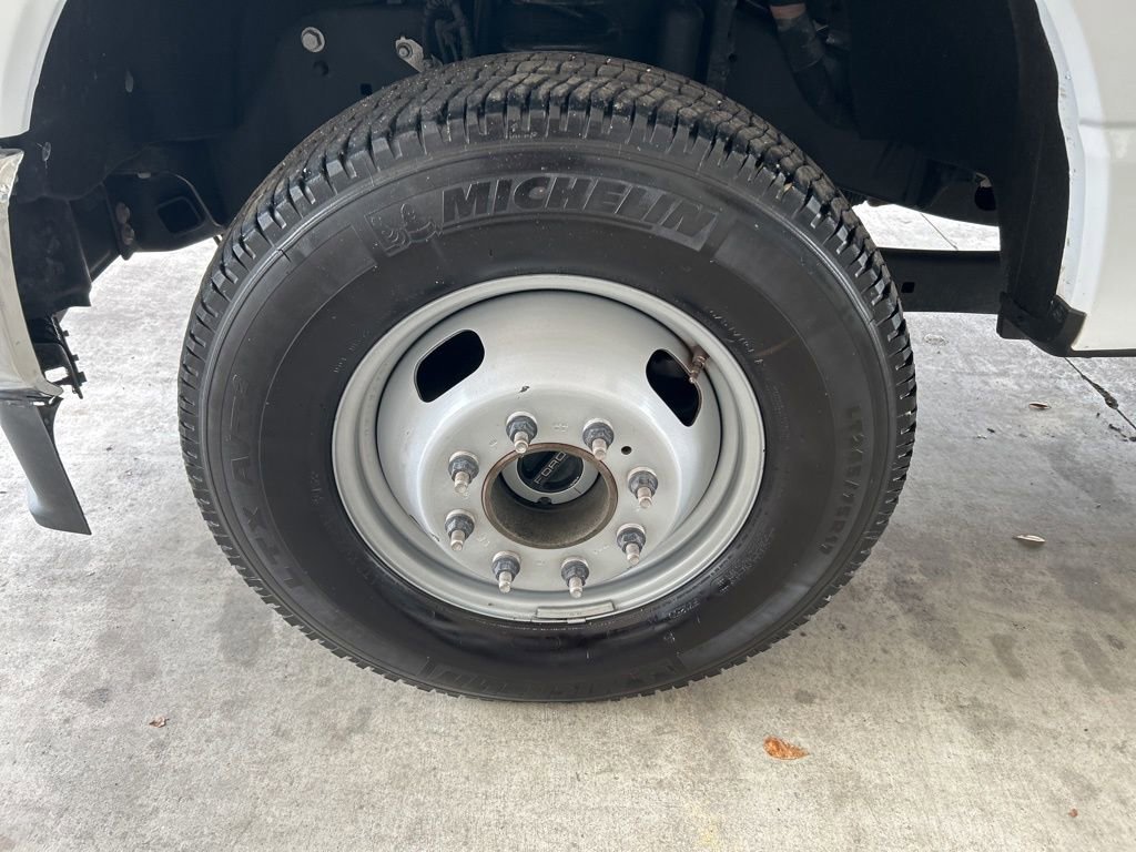 Used 2025 Ford F350 XL w/ XL Driver Assist Package image 12