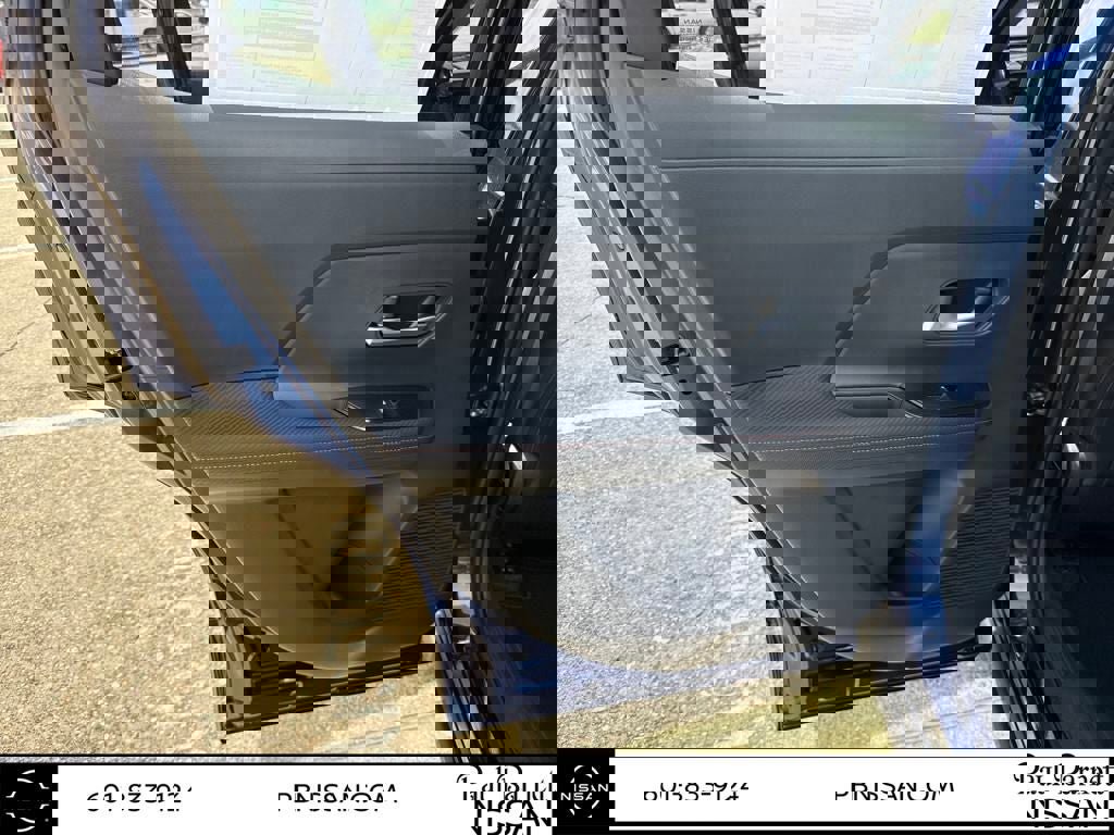 New 2025 Nissan Kicks SR image 32