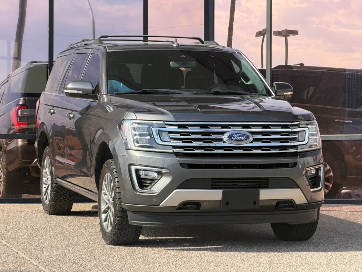 Used 2018 Ford Expedition Limited w/ Equipment Group 301A AWD/4WD image 24