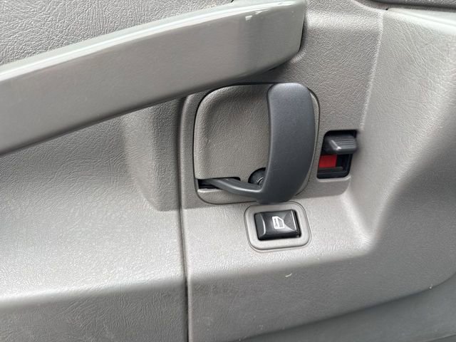 Used 2016 Chevrolet Express 3500 Work Van image 10