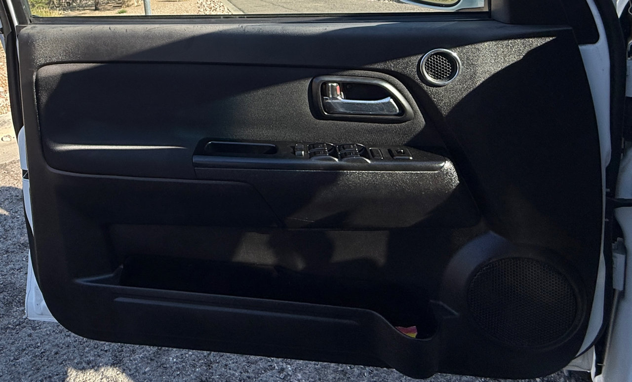 Used 2010 Chevrolet Colorado LT image 26