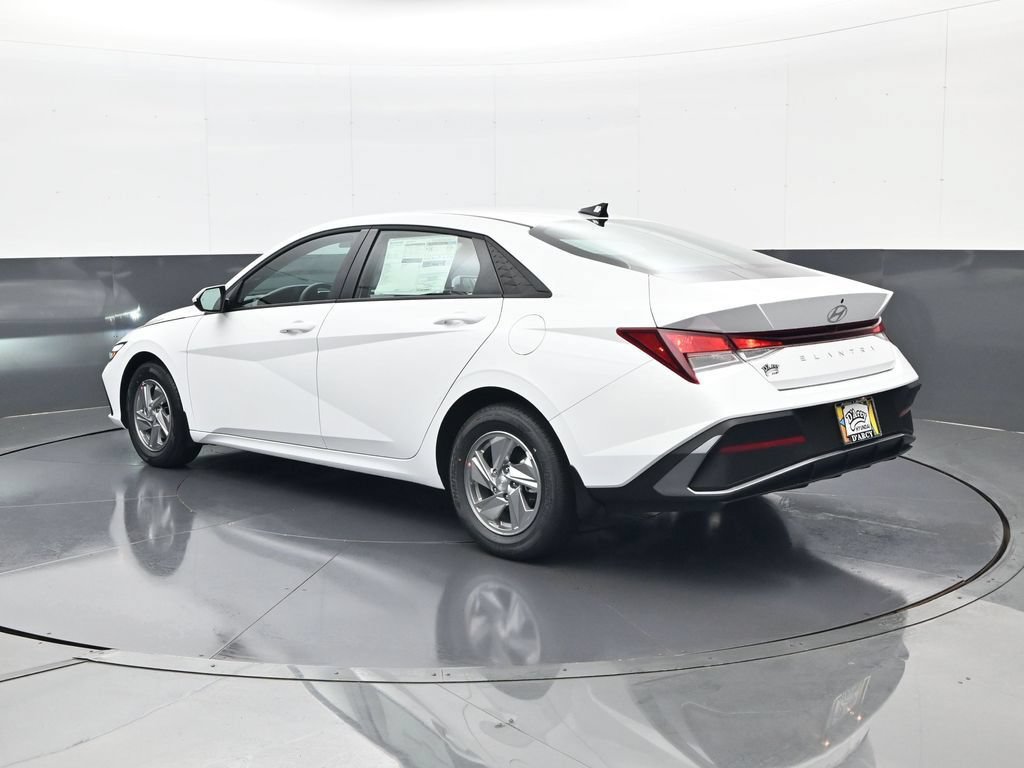 New 2026 Hyundai Elantra SE FWD image 7