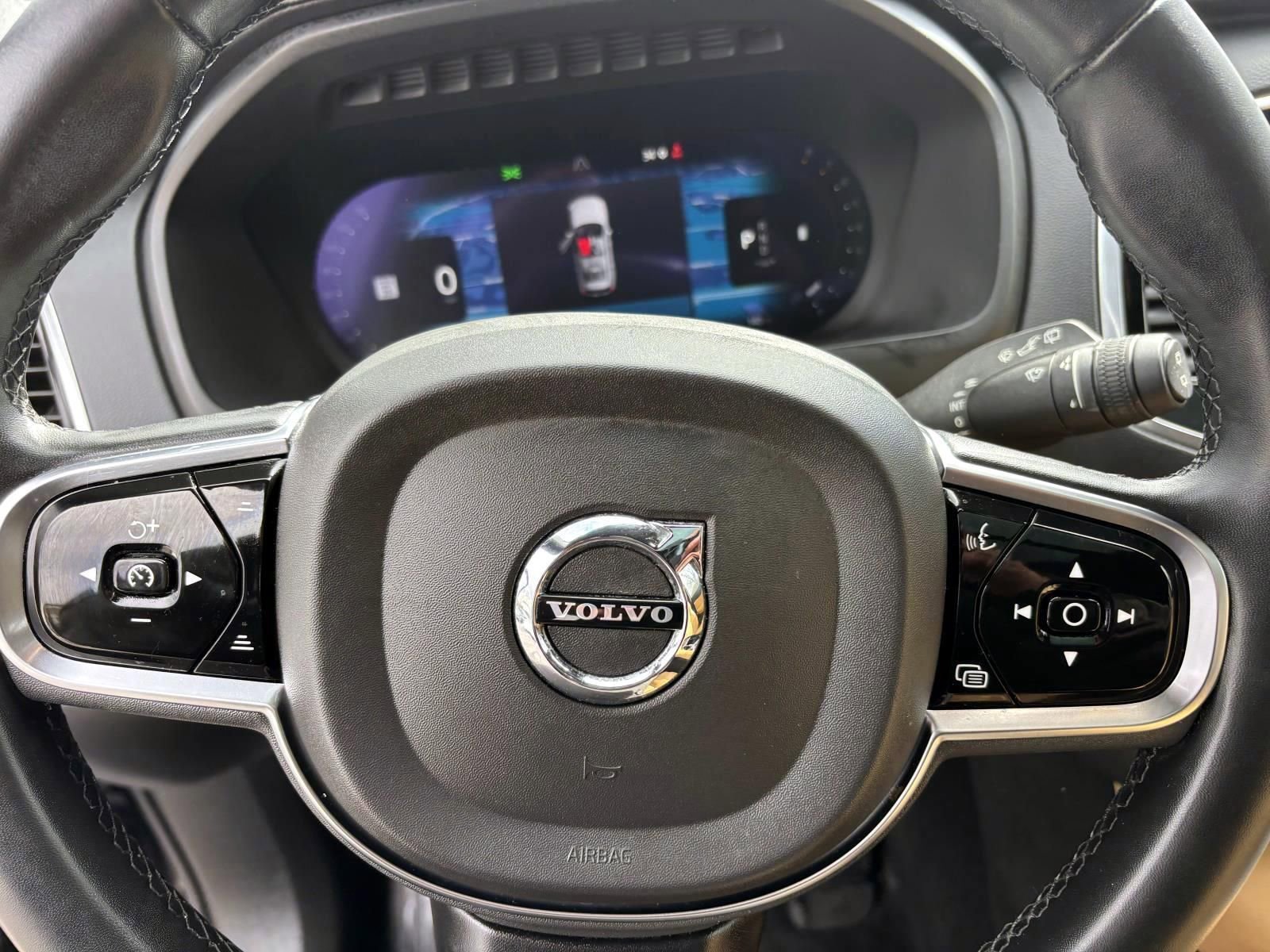 Used 2023 Volvo XC90 B6 Ultimate w/ Protection Package Premier image 17