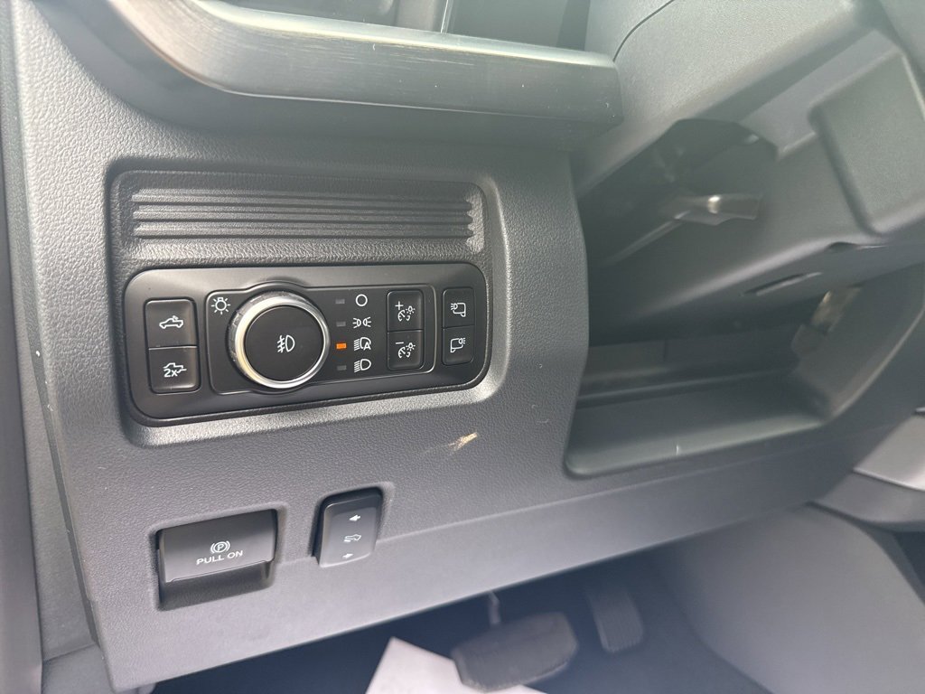 New 2026 Ford F350 Lariat image 13