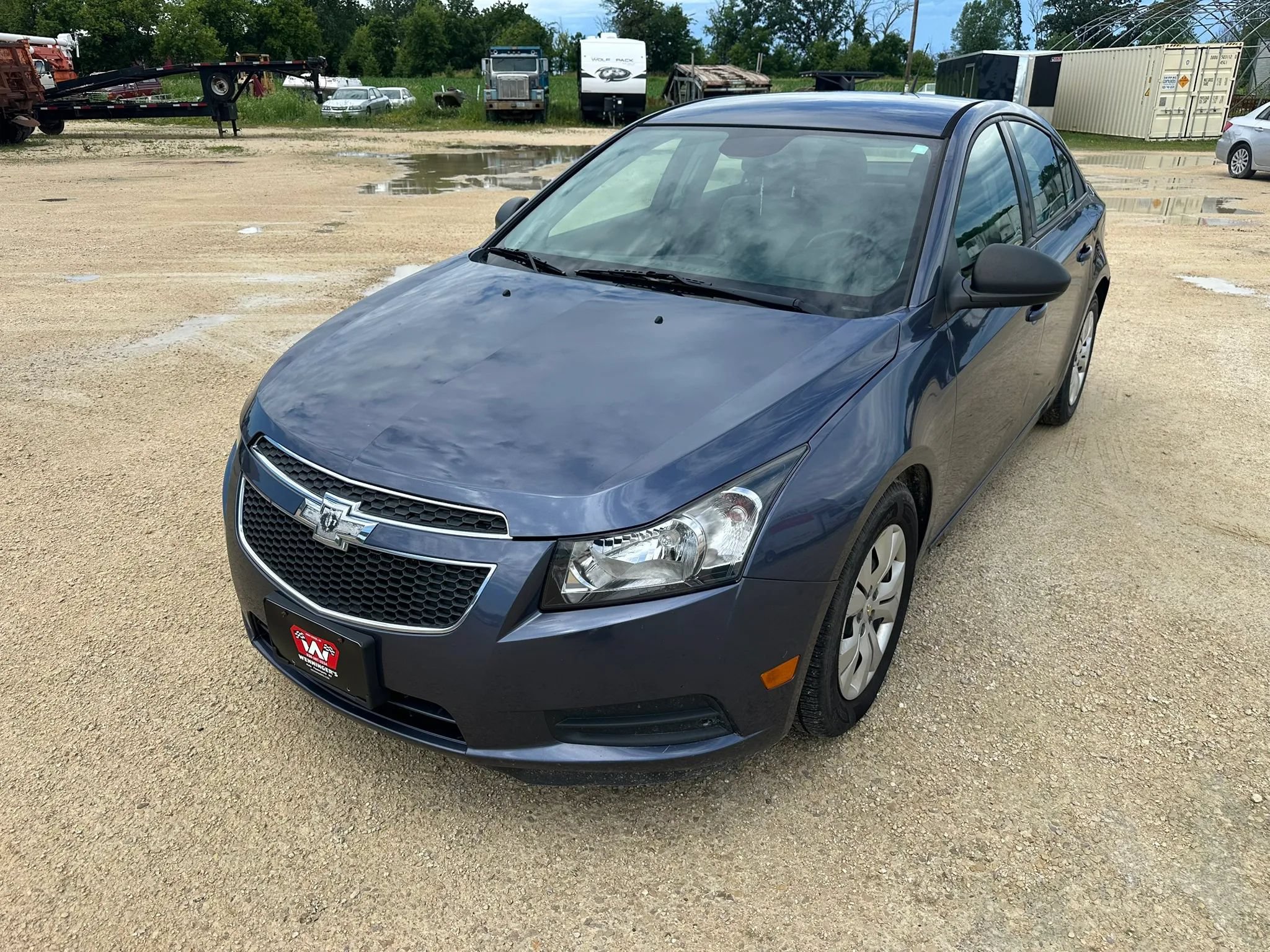 Used 2013 Chevrolet Cruze LS FWD image 2