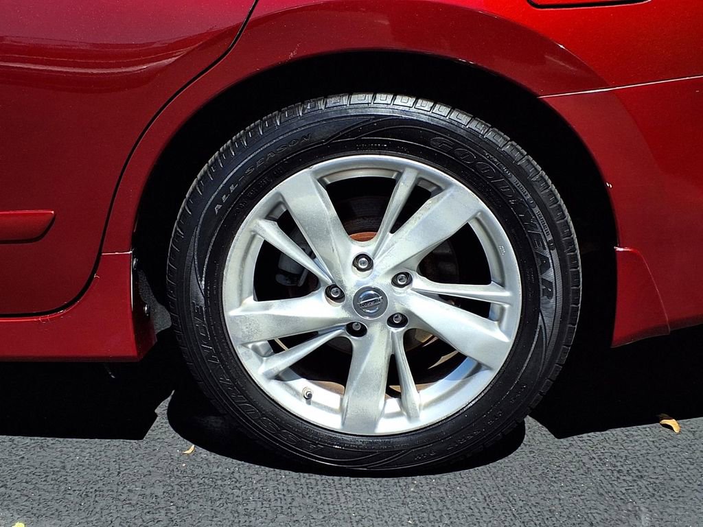 Used 2013 Nissan Altima 2.5 SL FWD image 4