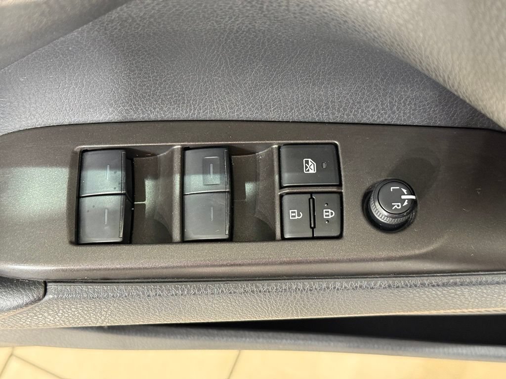 Certified 2024 Toyota Camry SE FWD image 15