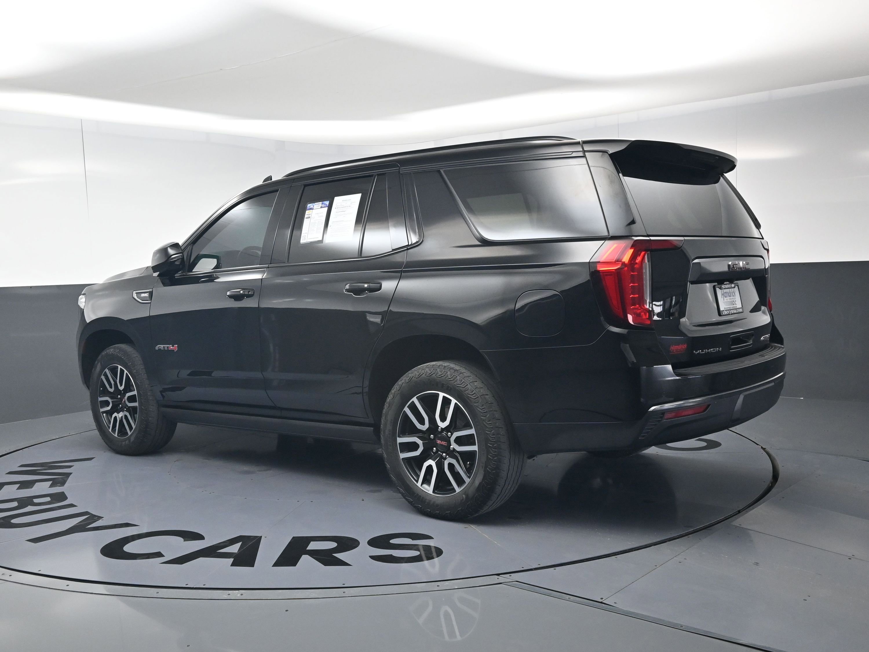 Used 2024 GMC Yukon AT4 w/ Technology Package image 7