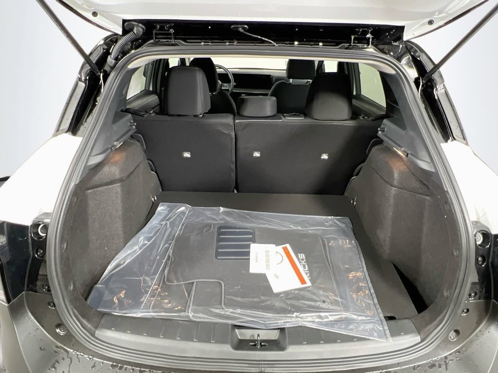 New 2026 Nissan Kicks SV w/ Cold Weather Package AWD/4WD image 21