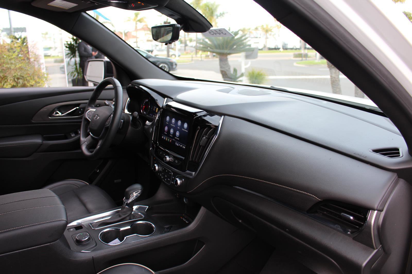 Used 2023 Chevrolet Traverse Premier w/ Redline Edition image 15