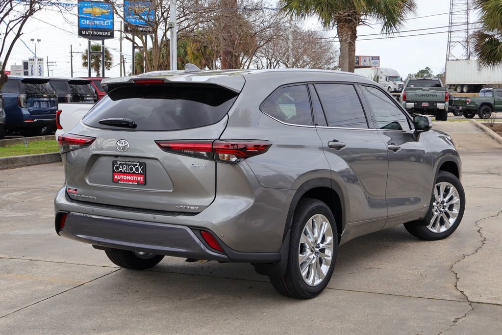 New 2026 Toyota Highlander Limited image 2