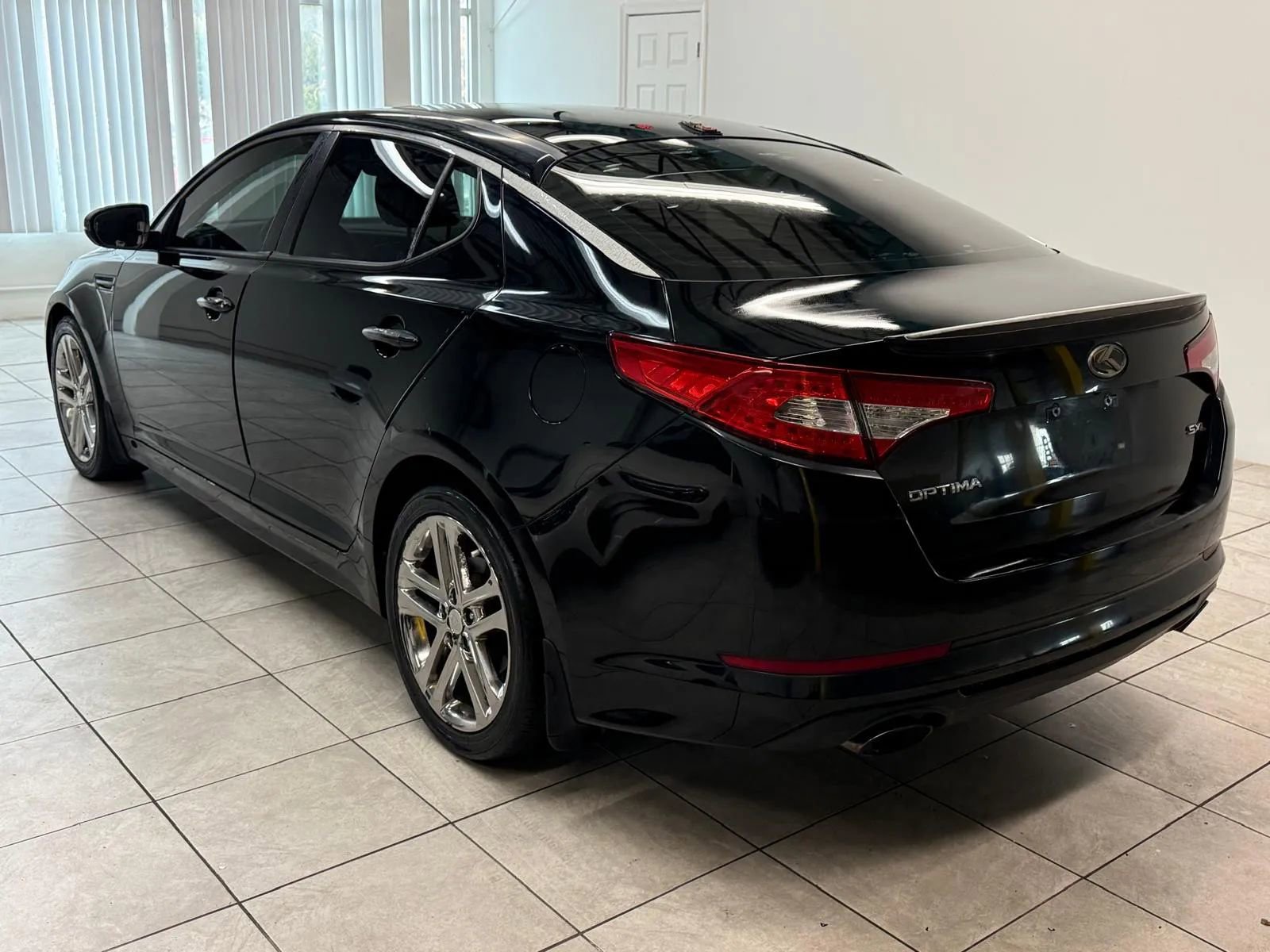 Used 2013 Kia Optima SX w/ Limited Pkg image 9