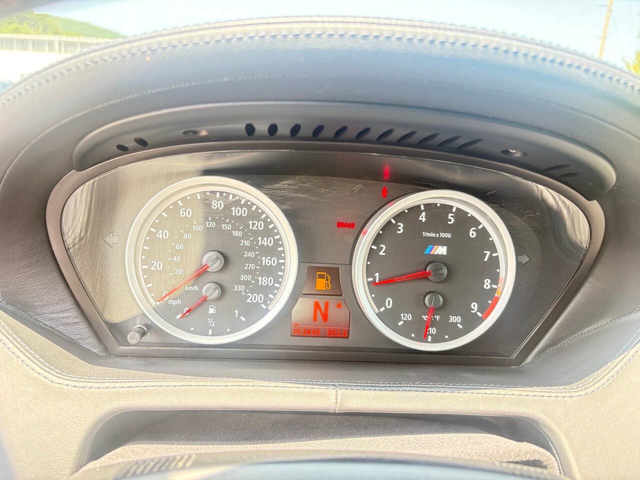 Used 2010 BMW M6 Convertible RWD image 12