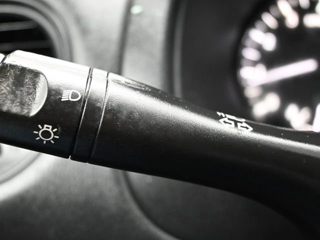 Used 2020 Nissan Pathfinder S image 26