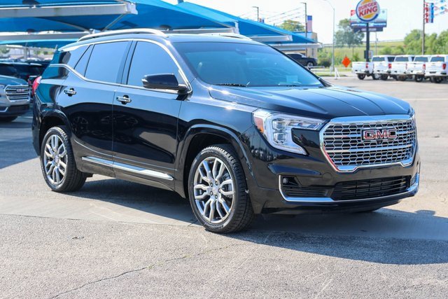 Used 2023 GMC Terrain Denali w/ Denali Premium Package