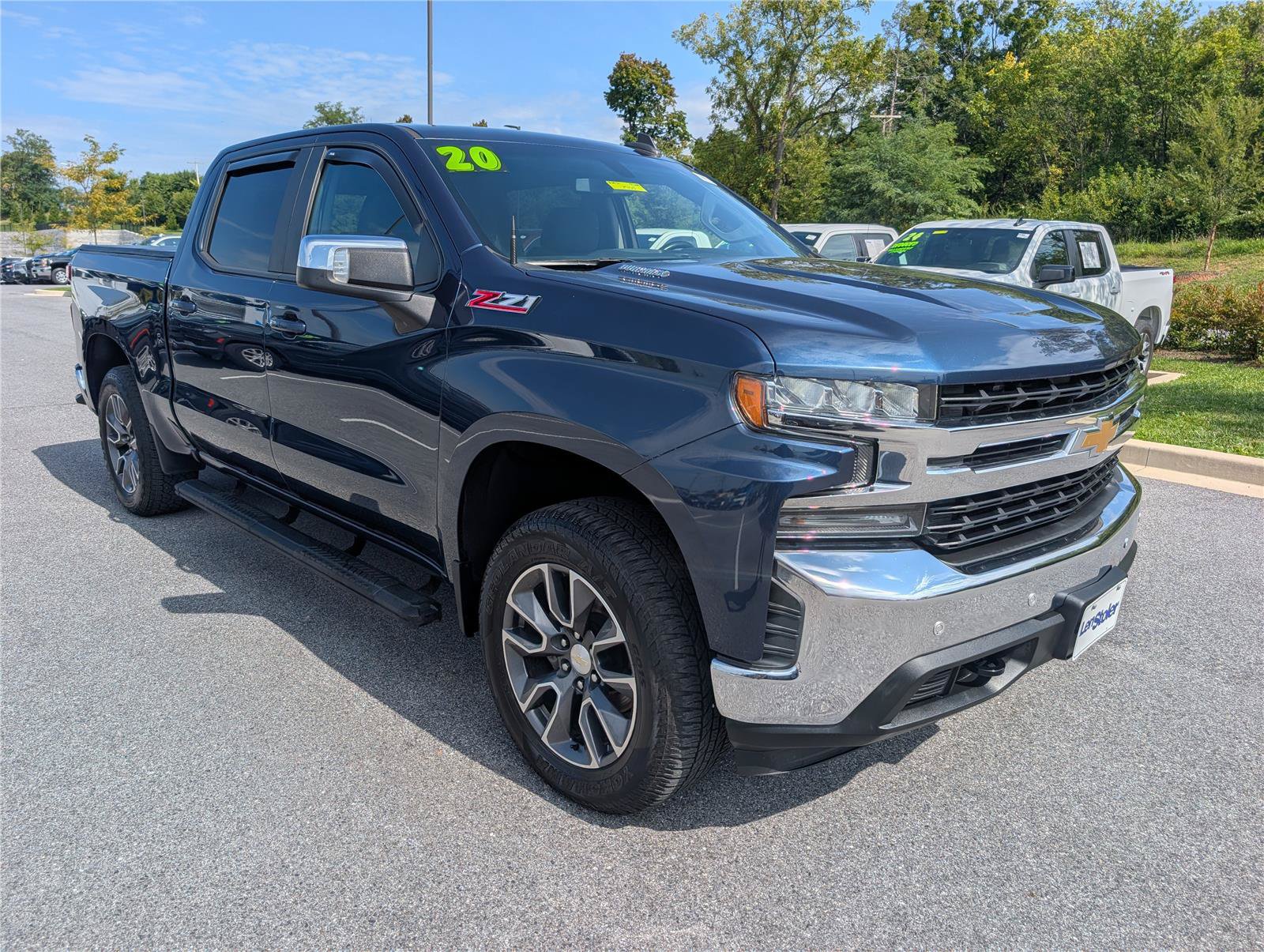 Used 2020 Chevrolet Silverado 1500 LT w/ All-Star Edition AWD/4WD image 7