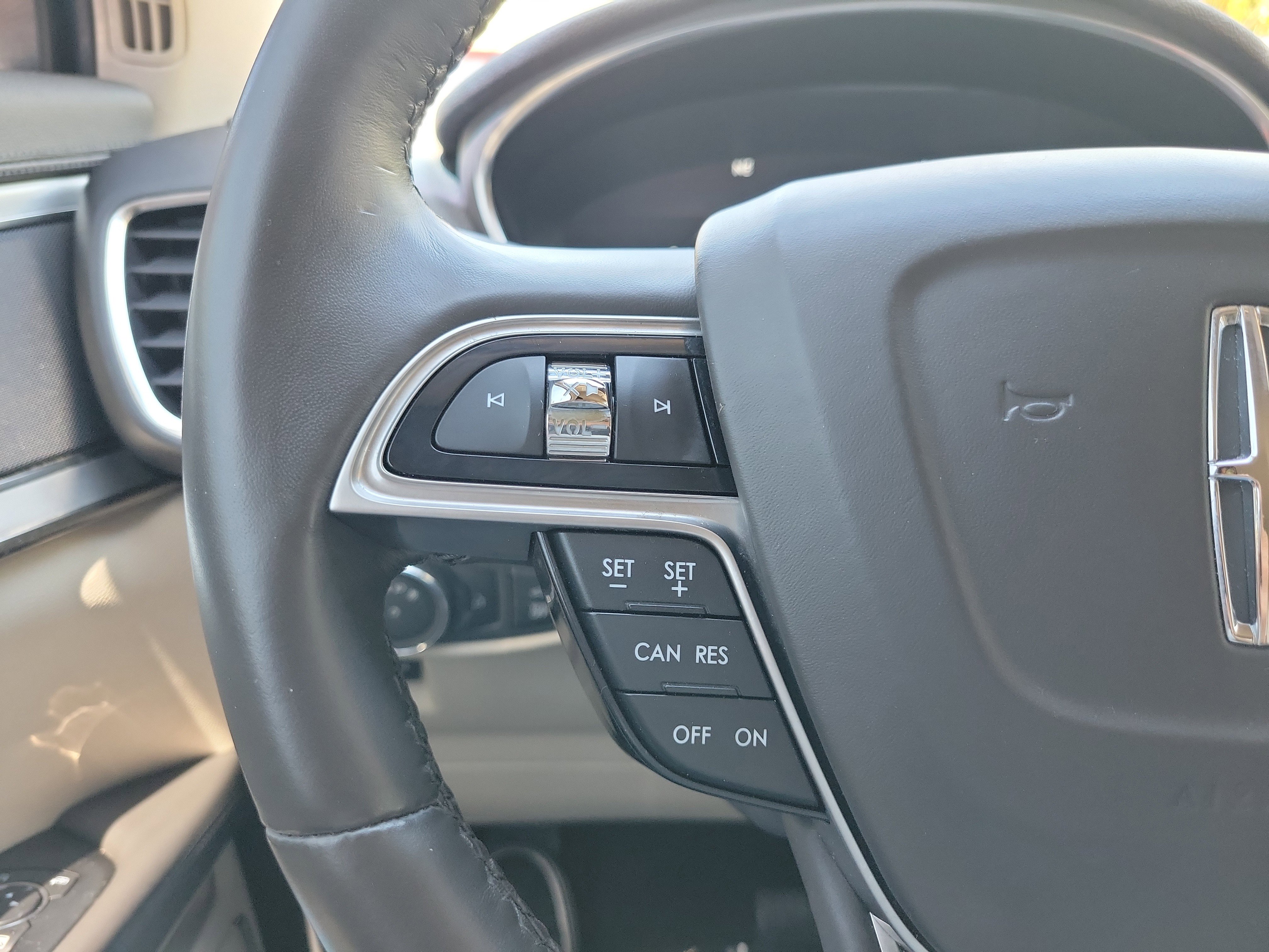 Used 2020 Lincoln Nautilus FWD w/ Equipment Group 101A image 29