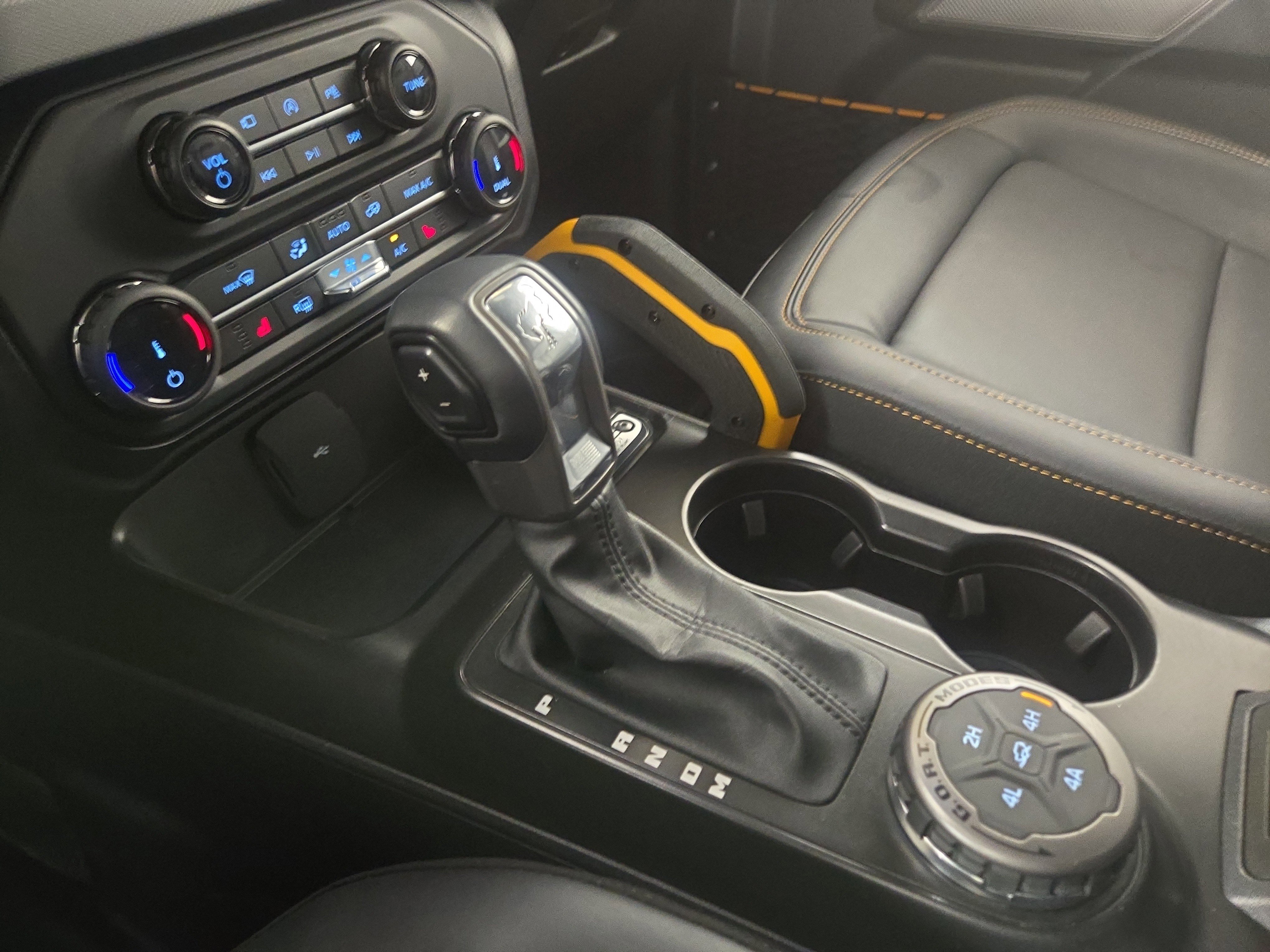 Used 2022 Ford Bronco Badlands image 24