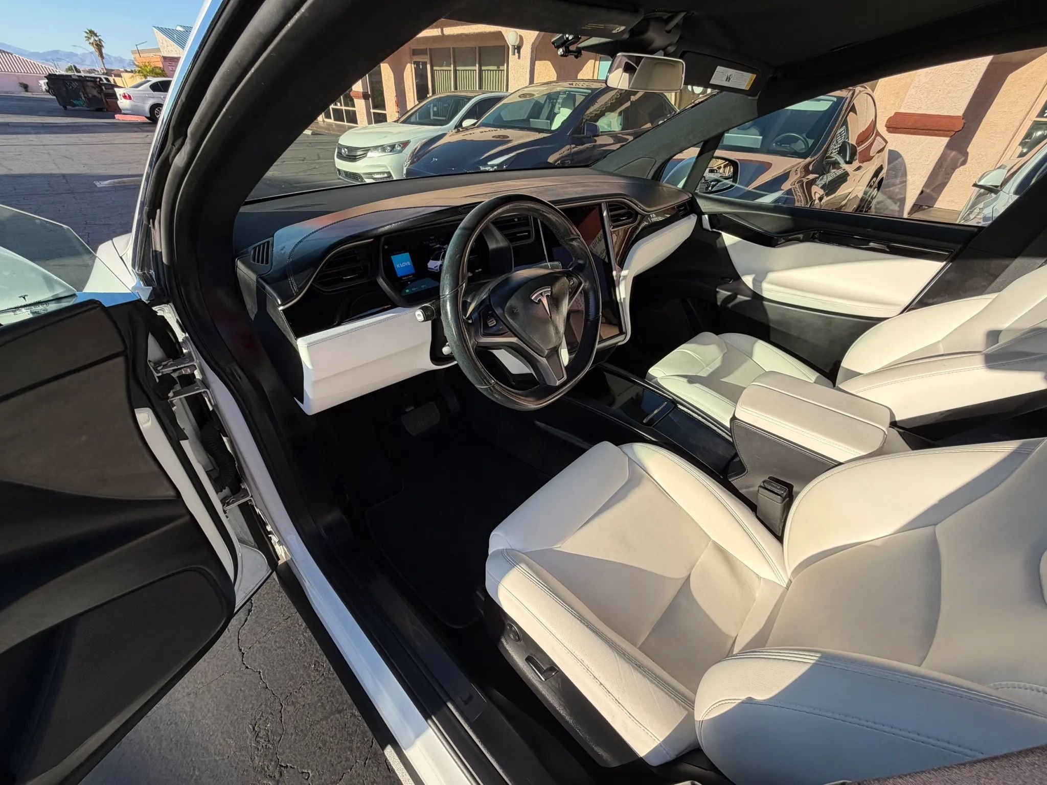 Used 2018 Tesla Model X 100D AWD/4WD image 12